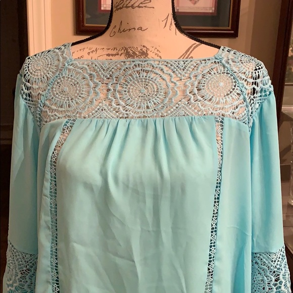 Light blue 3/4 sleeve blouse - Picture 2 of 4